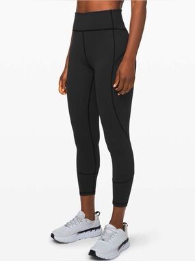 Lululemon In Movement Everlux Leggings 25"  Black Size 4